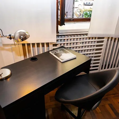 Central Apartment *