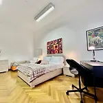Central Apartment Appartement