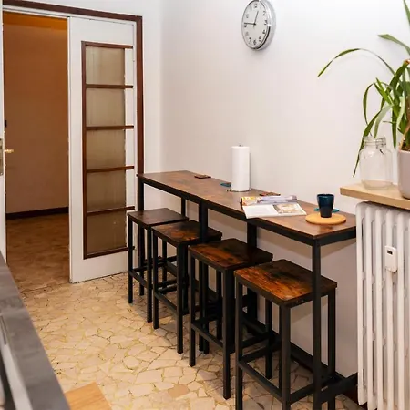 アパート Central Apartment