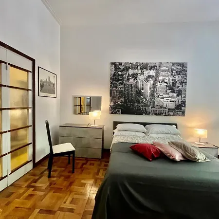 아파트 Central Apartment *