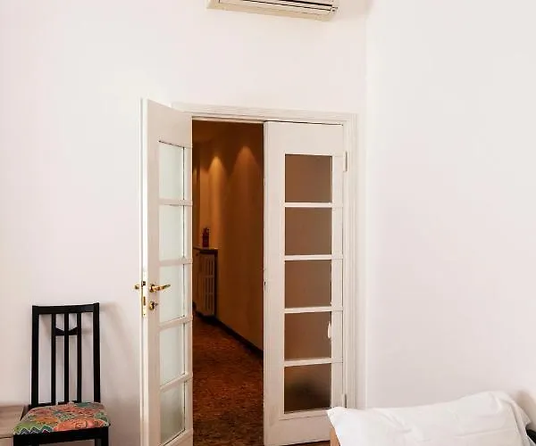 Central Apartment * Mediolan