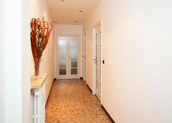Central Apartment Apartament Mediolan