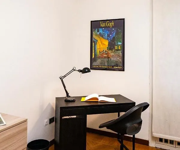 Central Apartment *