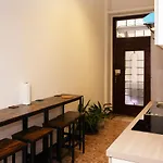 Central Apartment Apartamento Milão