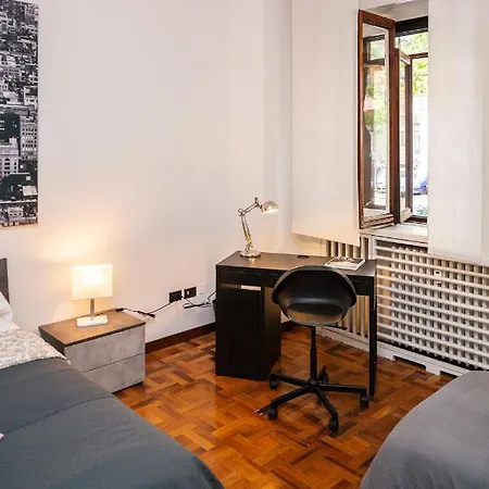 Central Apartment Апартаменты Милан