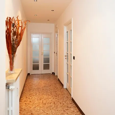 Central Apartment Апартаменты Милан